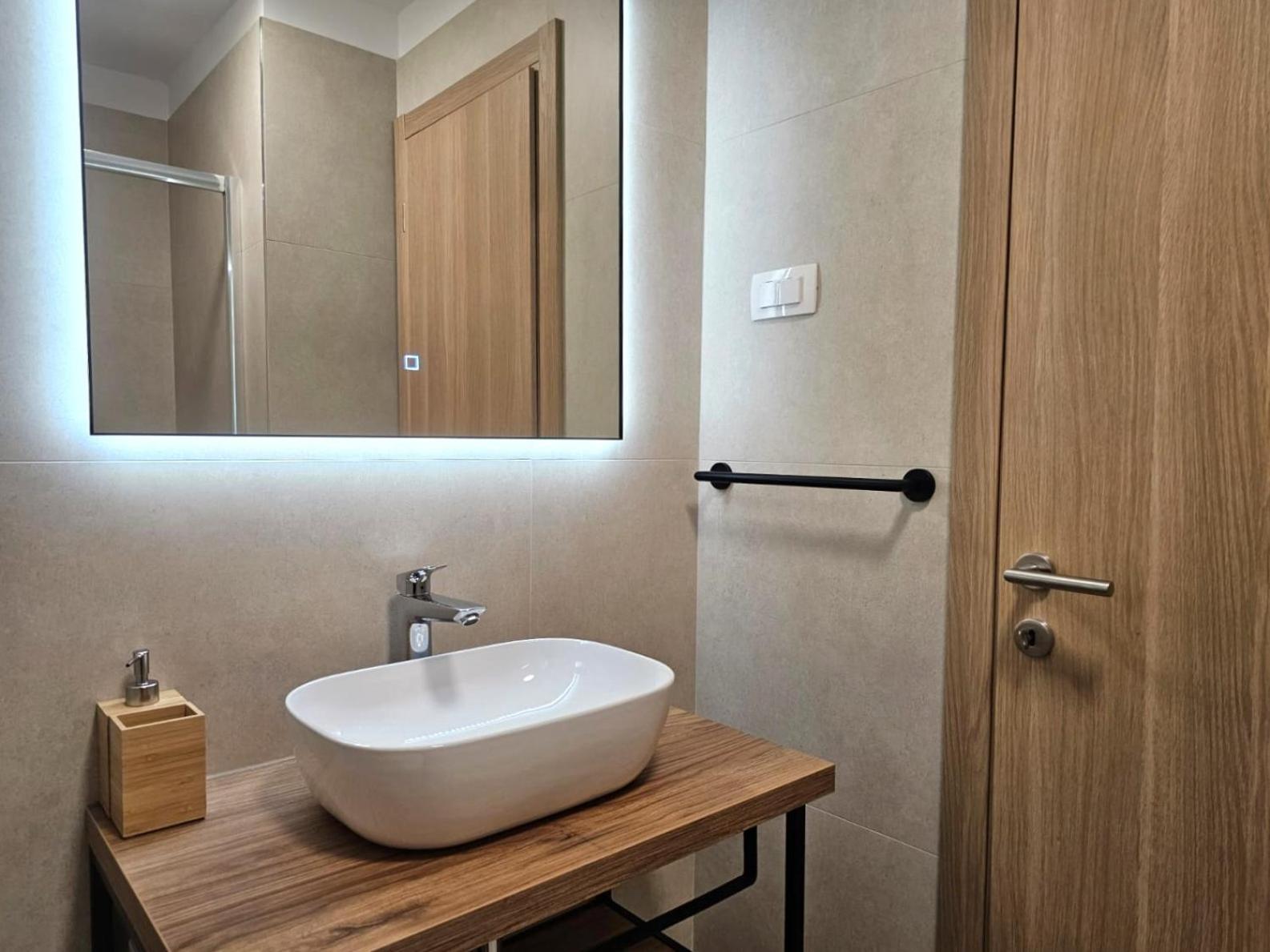 פרימוסטן Apartments Miamare 2 מראה חיצוני תמונה