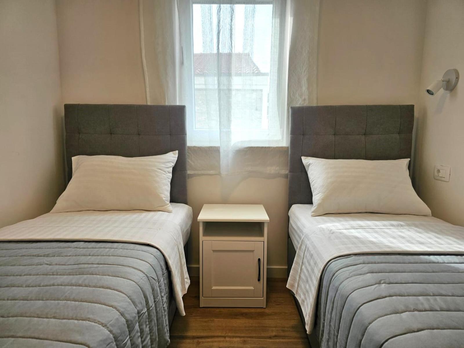 פרימוסטן Apartments Miamare 2 מראה חיצוני תמונה