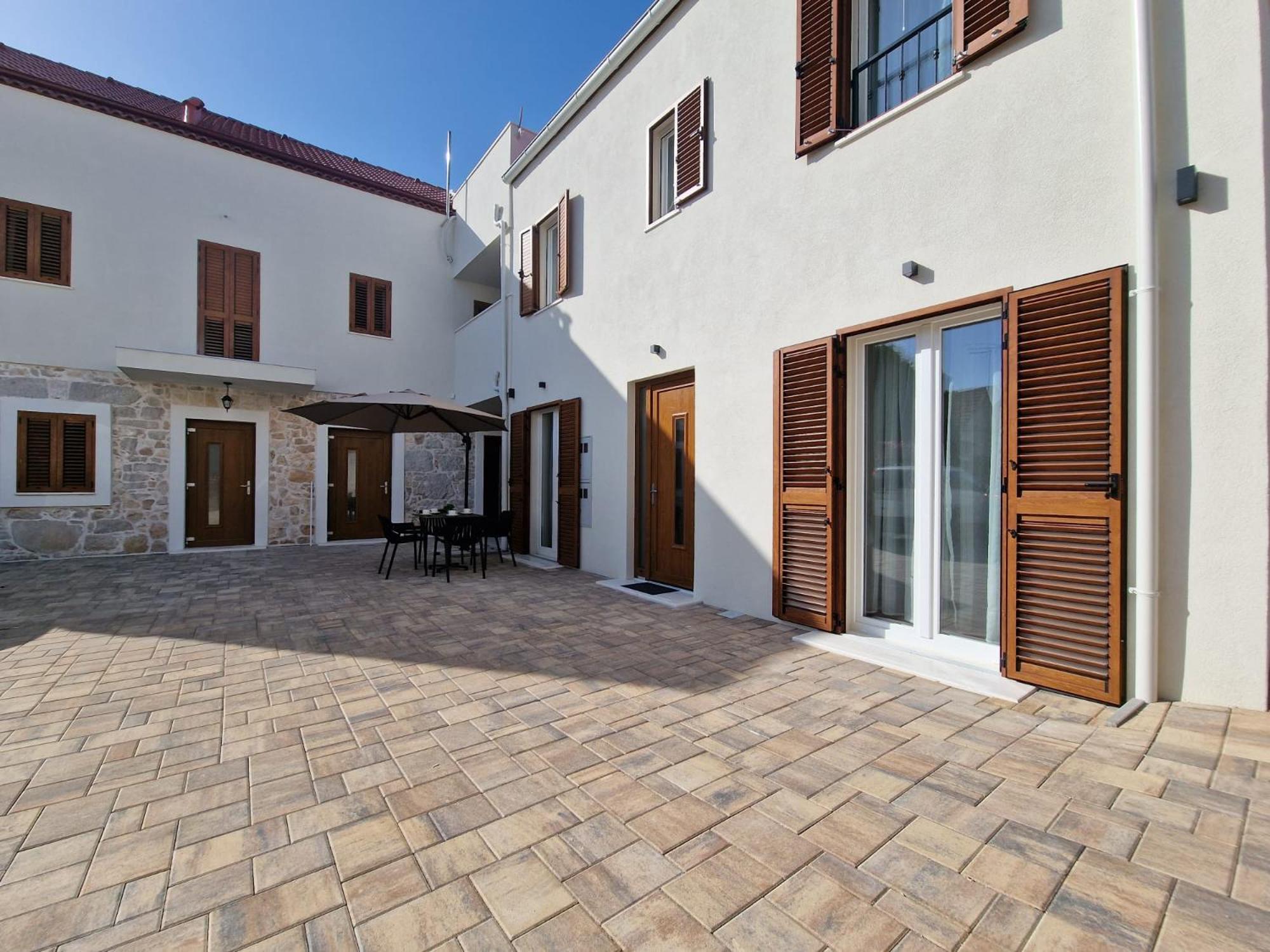 פרימוסטן Apartments Miamare 2 מראה חיצוני תמונה